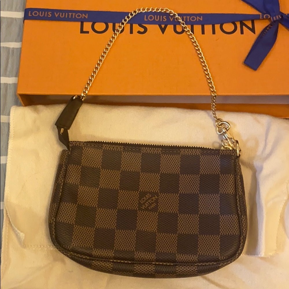 Louis Vuitton Mini Pochette